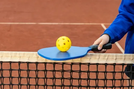 PICKLEBALL PADDLE SIZE: Are All Pickleball Paddles The Same Size